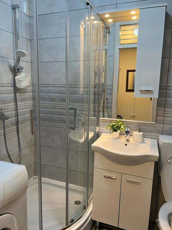 Apartman Manja Lukavica Exteriör bild